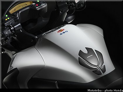 honda_cross_runner_2011_044.jpg