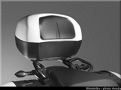 honda_cross_runner_2011_048.jpg