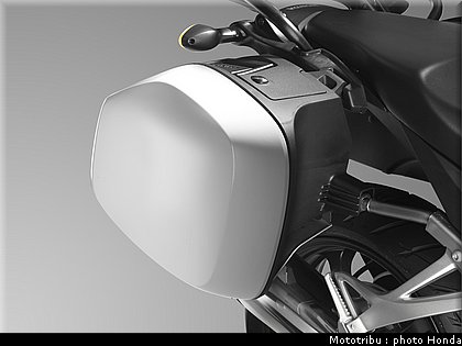 honda_cross_runner_2011_052.jpg