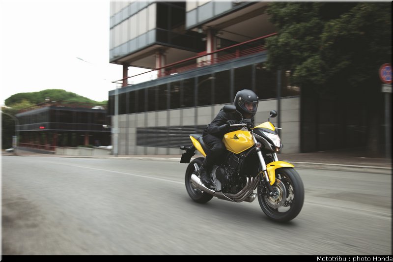 honda_hornet_600_cbf_2011_001
