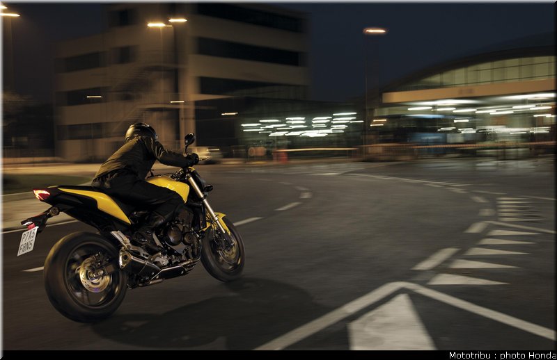 honda_hornet_600_cbf_2011_002
