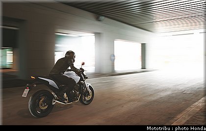 honda_hornet_600_cbf_2011_007.jpg