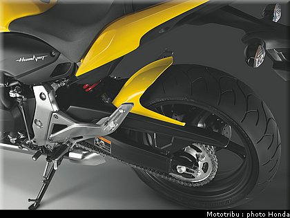 honda_hornet_600_cbf_2011_033.jpg