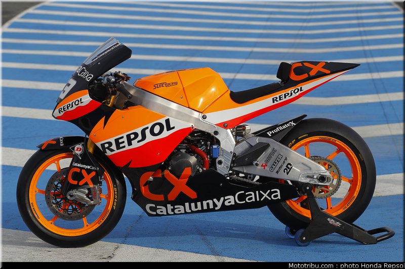 repsol_moto2_marquez_2011_004