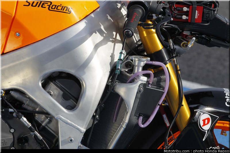 repsol_moto2_marquez_2011_010
