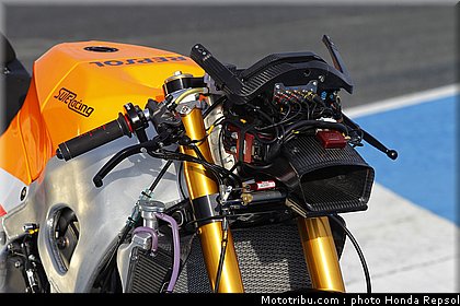 repsol_moto2_marquez_2011_012.jpg