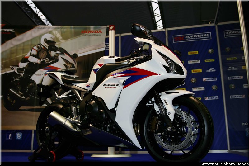 honda_1000_cbr_rr_2012_008