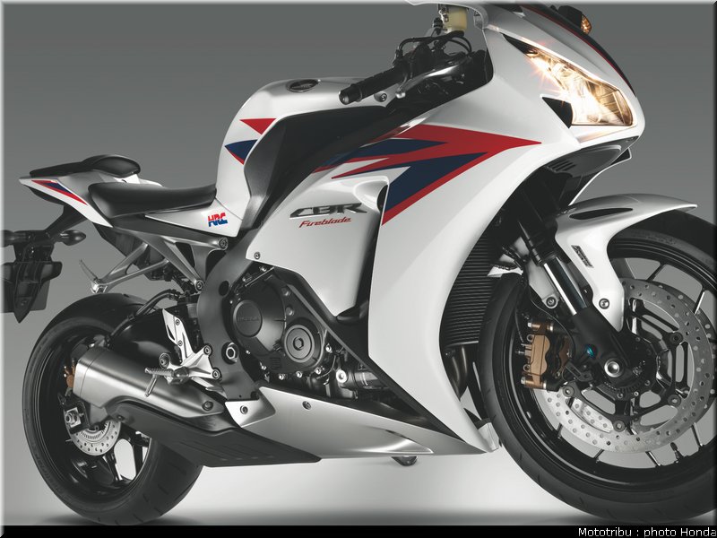 honda_1000_cbr_rr_2012_013
