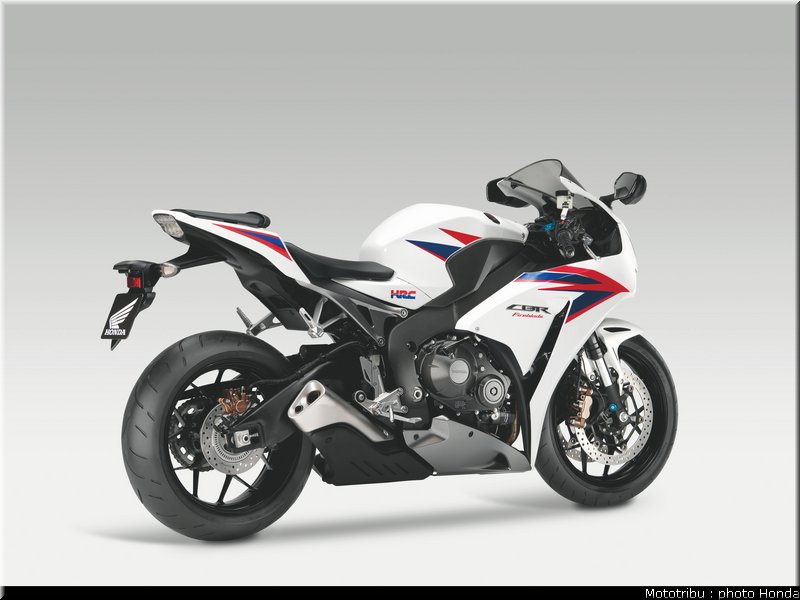 honda_1000_cbr_rr_2012_016