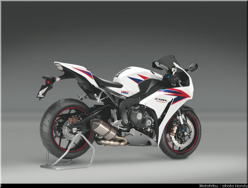 honda_1000_cbr_rr_2012_023
