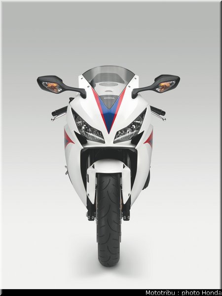 honda_1000_cbr_rr_2012_033