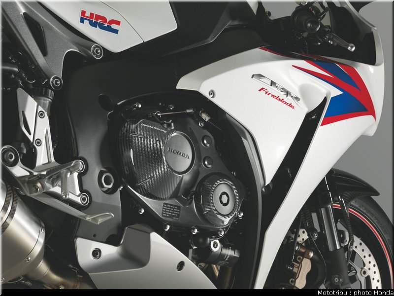 honda_1000_cbr_rr_2012_038