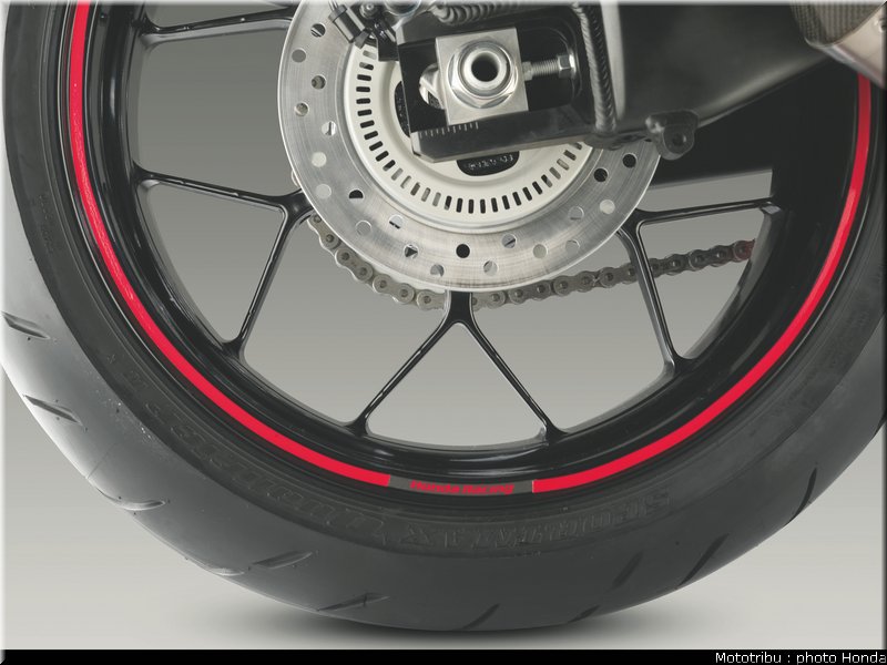 honda_1000_cbr_rr_2012_040