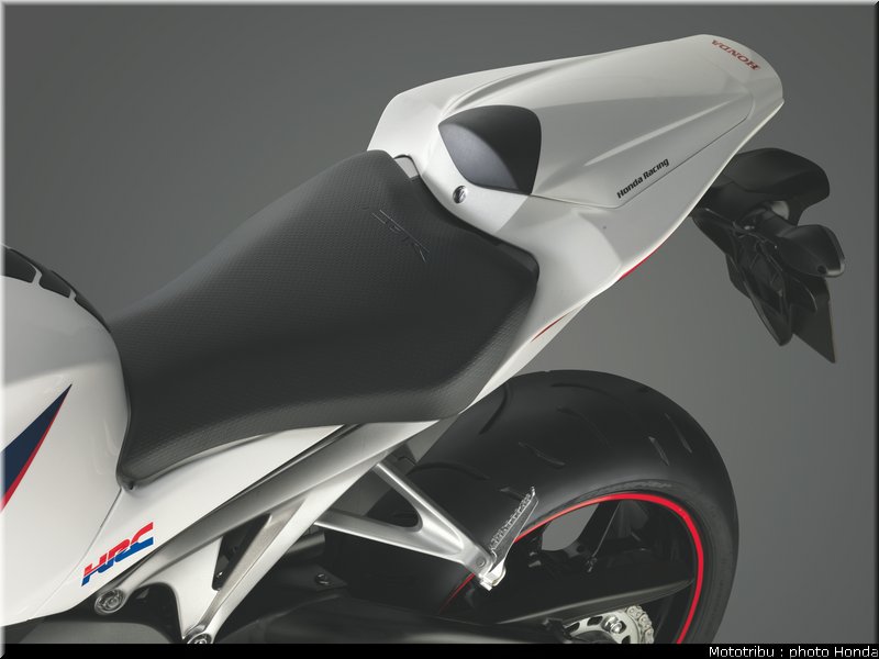 honda_1000_cbr_rr_2012_045