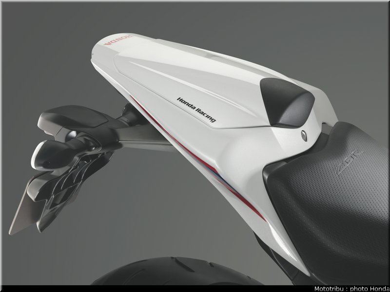 honda_1000_cbr_rr_2012_046