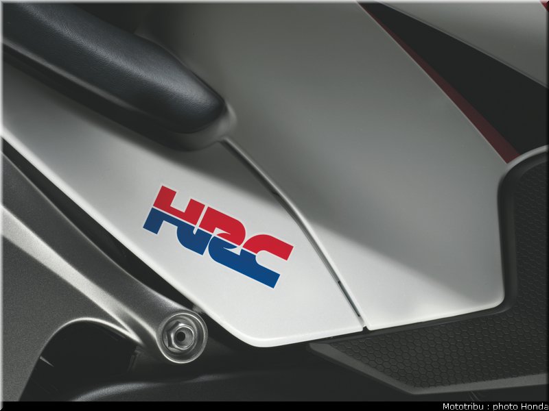 honda_1000_cbr_rr_2012_067