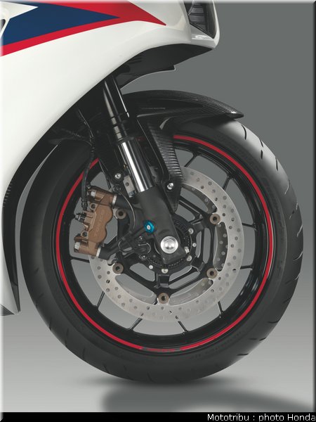 honda_1000_cbr_rr_2012_069