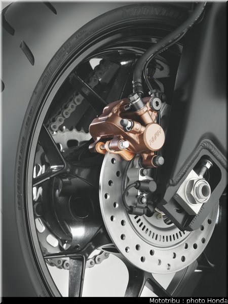 honda_1000_cbr_rr_2012_071
