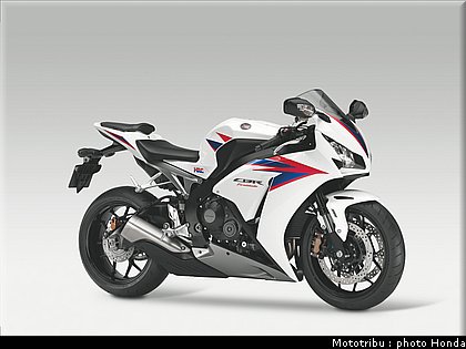 honda_1000_cbr_rr_2012_014.jpg
