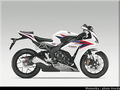 honda_1000_cbr_rr_2012_018.jpg