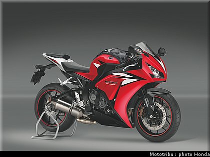 honda_1000_cbr_rr_2012_025.jpg