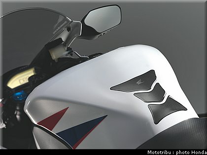 honda_1000_cbr_rr_2012_036.jpg