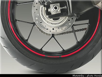 honda_1000_cbr_rr_2012_040.jpg