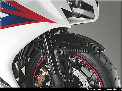 honda_1000_cbr_rr_2012_041.jpg