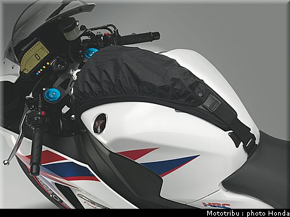 honda_1000_cbr_rr_2012_044.jpg