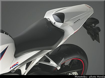 honda_1000_cbr_rr_2012_045.jpg