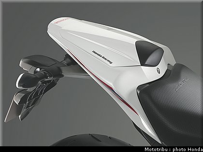 honda_1000_cbr_rr_2012_046.jpg