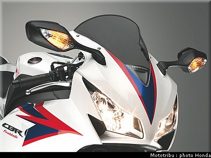 honda_1000_cbr_rr_2012_047.jpg