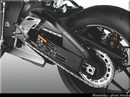 honda_1000_cbr_rr_2012_063.jpg