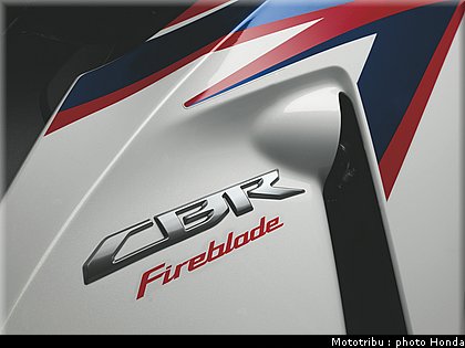 honda_1000_cbr_rr_2012_066.jpg