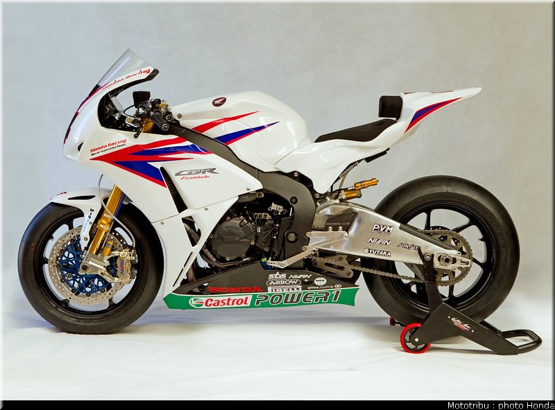 honda_cbr_1000_rr_wsbk_2012_003