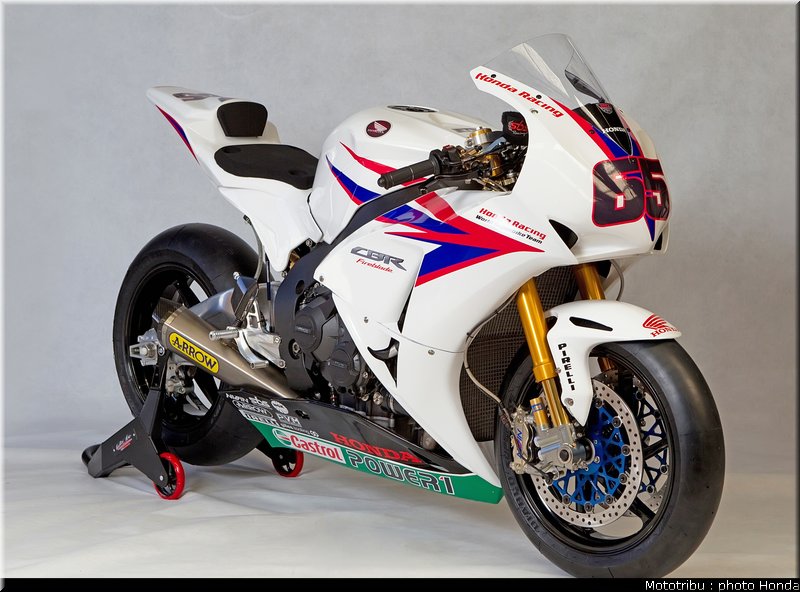 honda_cbr_1000_rr_wsbk_2012_005