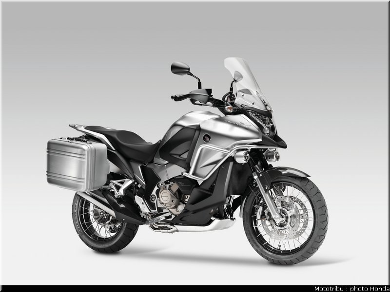 honda_concept_crosstourer_sv4x_2010_001