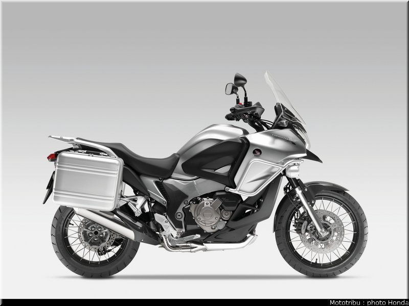 honda_concept_crosstourer_sv4x_2010_009