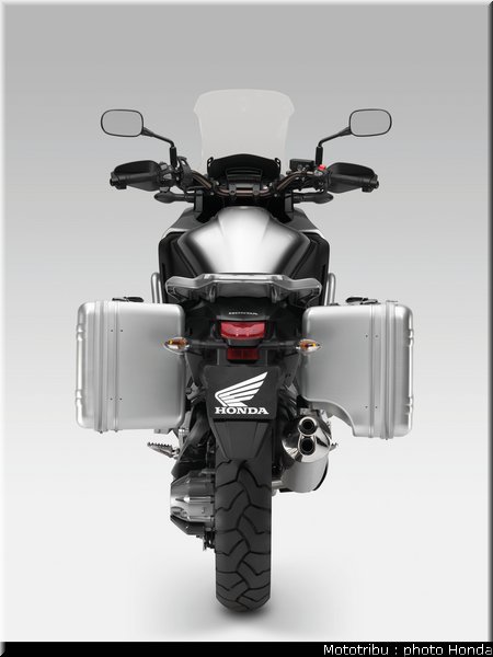 honda_concept_crosstourer_sv4x_2010_013