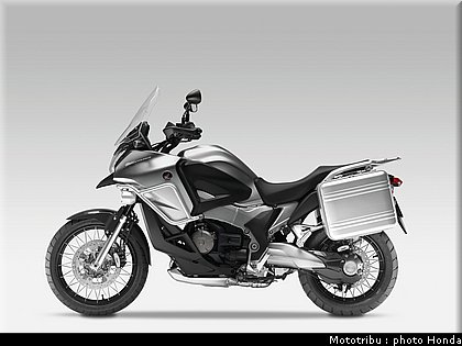 honda_concept_crosstourer_sv4x_2010_010.jpg