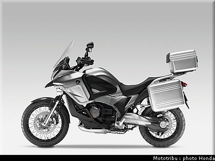 honda_concept_crosstourer_sv4x_2010_011.jpg