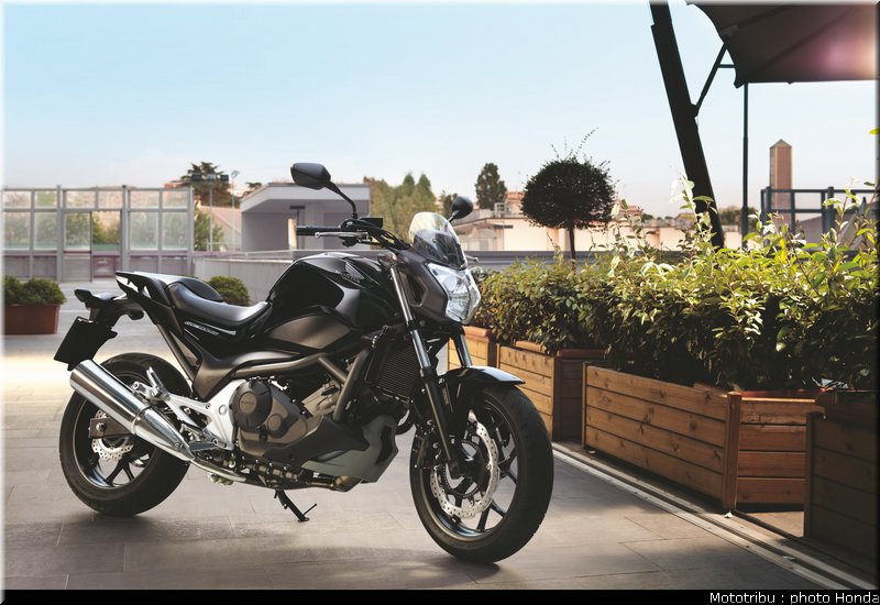 honda_2012_nc_700s_010