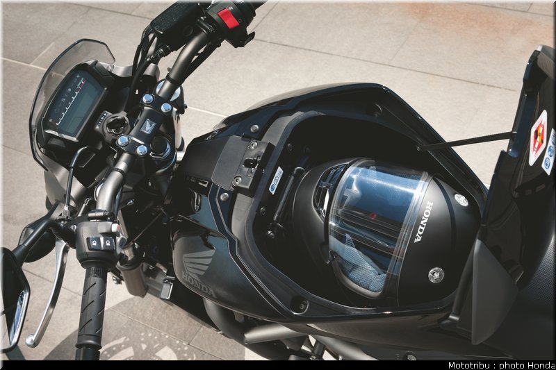 honda_2012_nc_700s_013