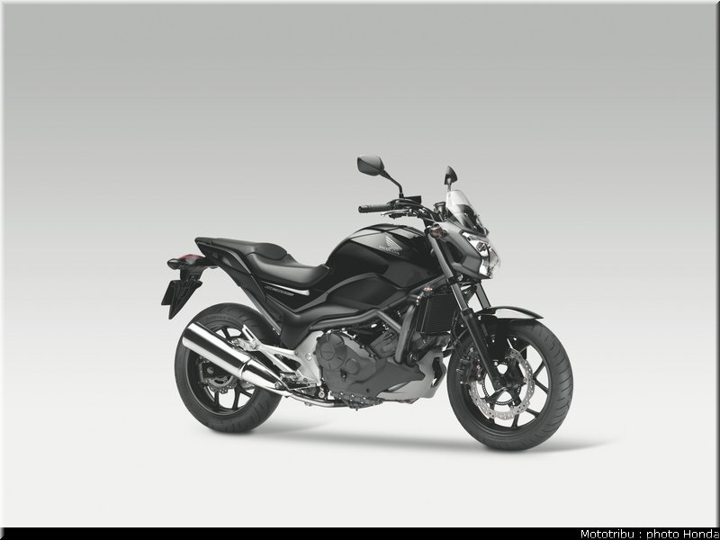 honda_2012_nc_700s_017