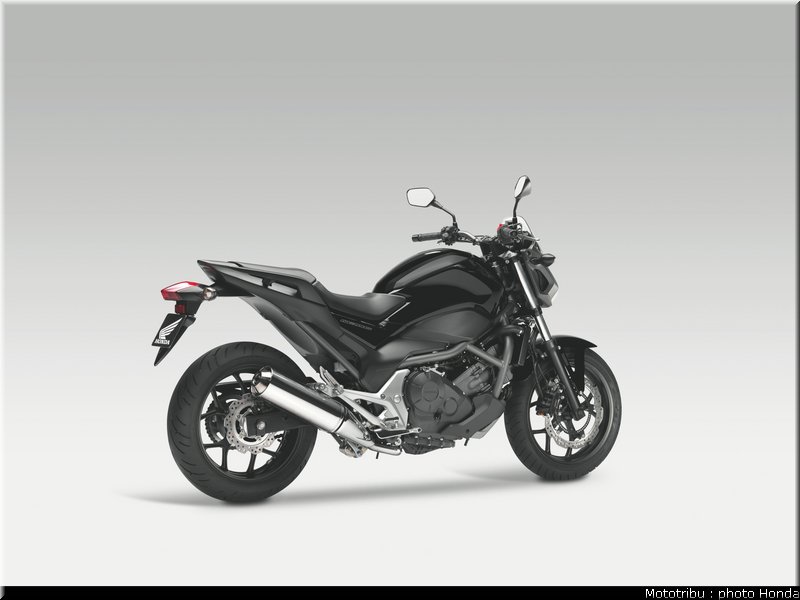 honda_2012_nc_700s_018