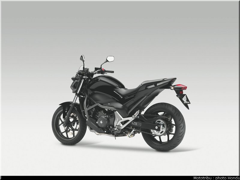 honda_2012_nc_700s_019