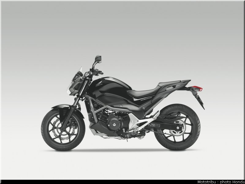 honda_2012_nc_700s_026
