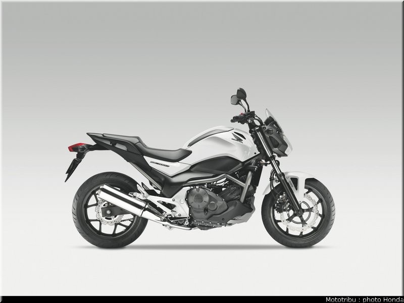 honda_2012_nc_700s_028
