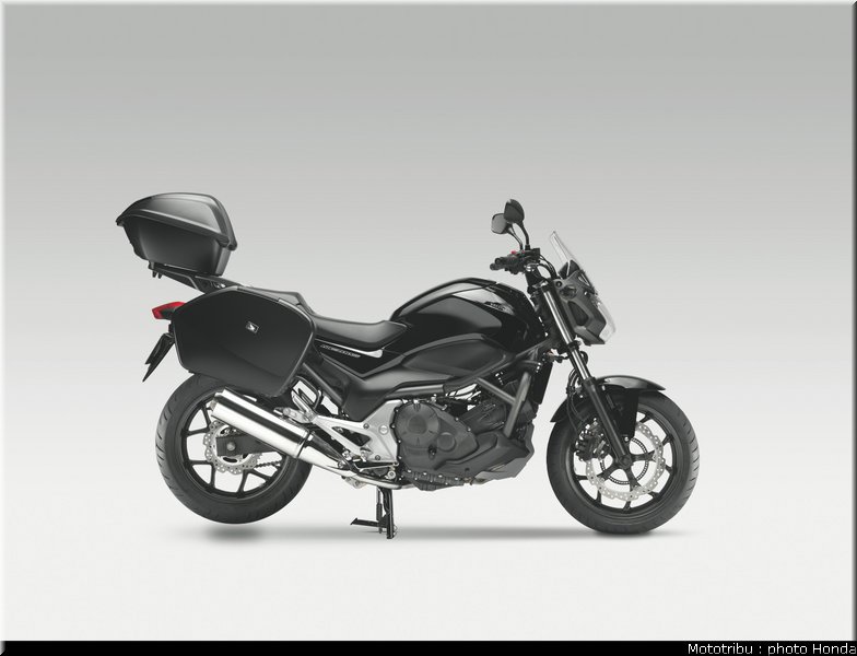 honda_2012_nc_700s_030