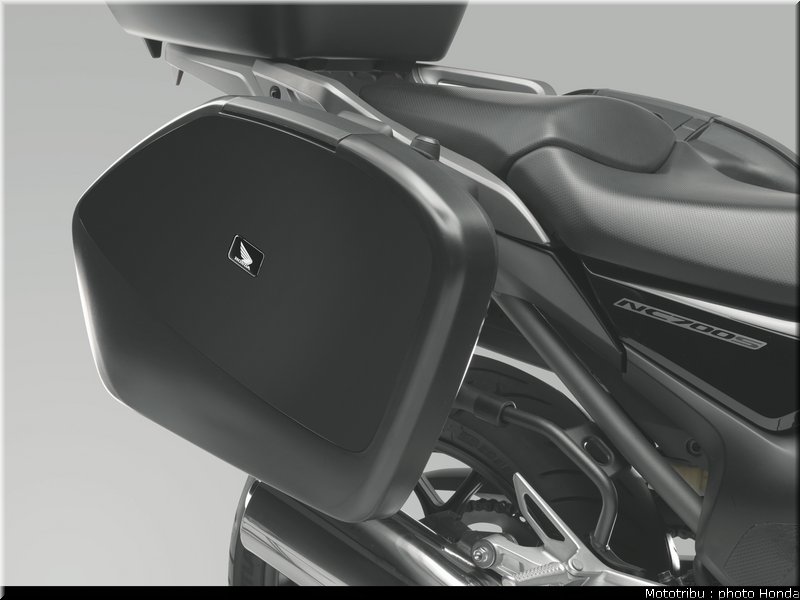 honda_2012_nc_700s_037